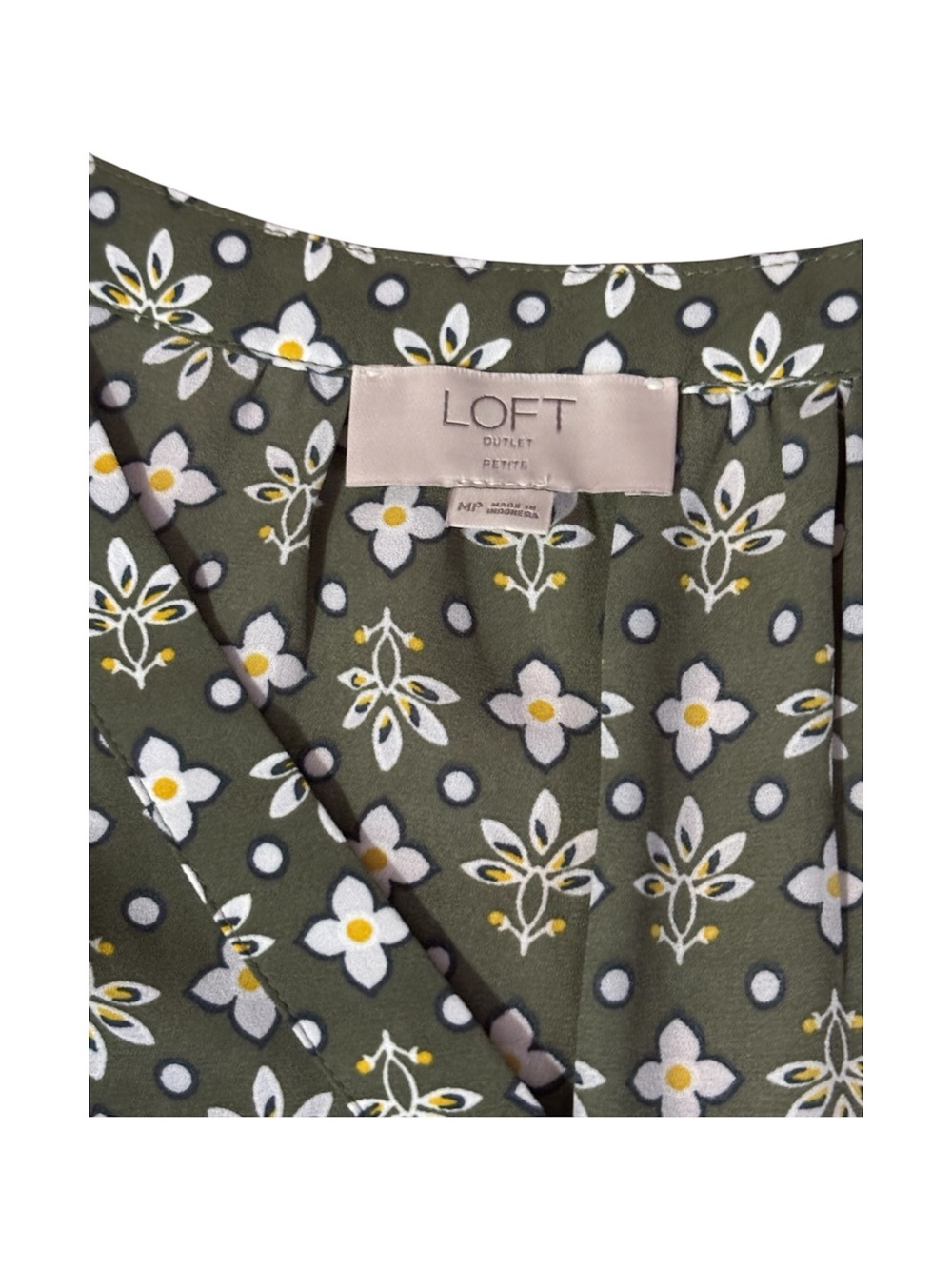 LOFT Green Printed Split-Neck Flutter Sleeve Blouse - Picture 3 of 4